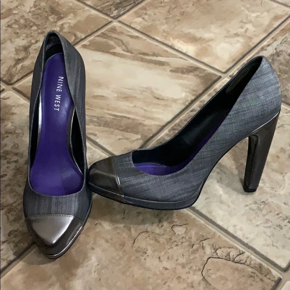 Nine West high heel pumps gray/silver size 6